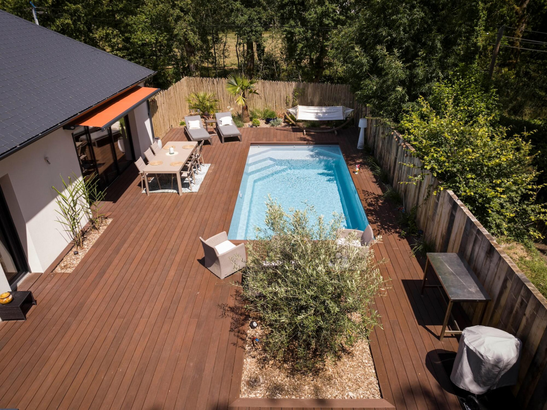 Création d'un jardin avec piscine et terrasse La Trinité sur Mer